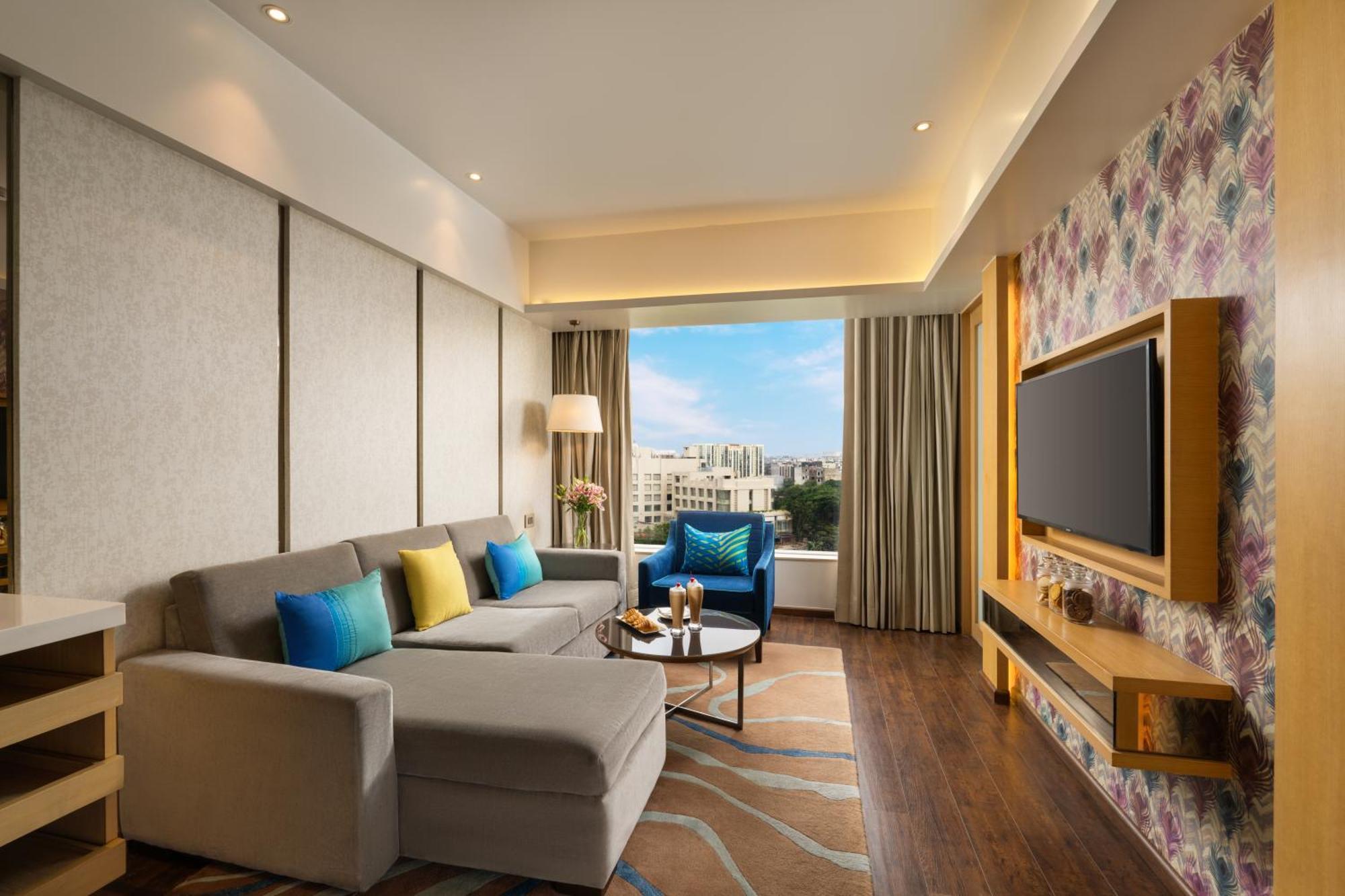 Junior Suite,1544418034:JPEG
